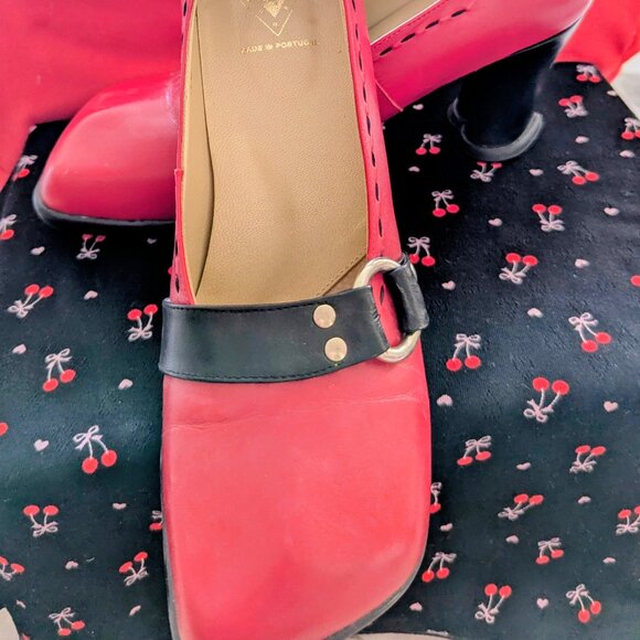 John Fluevog Choice Vanny Red & Black Heart Heels Size 10 Made In Portugal - Picture 5 of 14